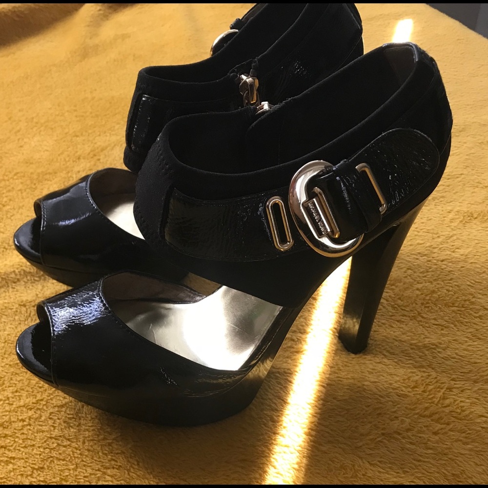 Micheal Kors heels